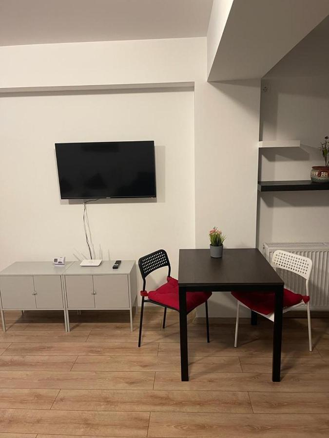 Tranzzit Airport Apartament I Otopeni Exterior photo